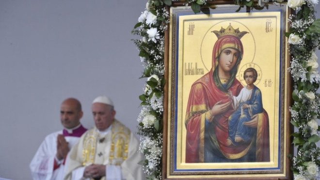 El Papa, en la misa en Sofía