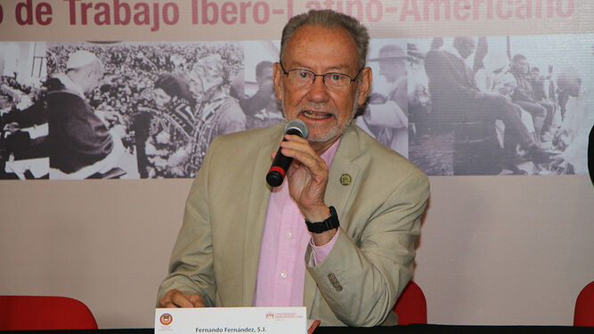 Fernando Fernández en el Congreso Iberolatinoamericano