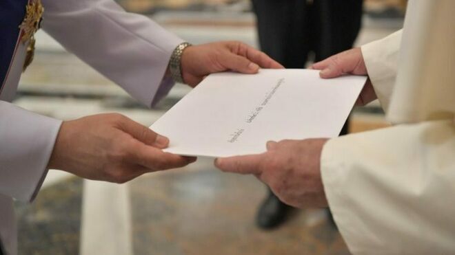 El Papa entrega las credenciales a los nuevos embajadores