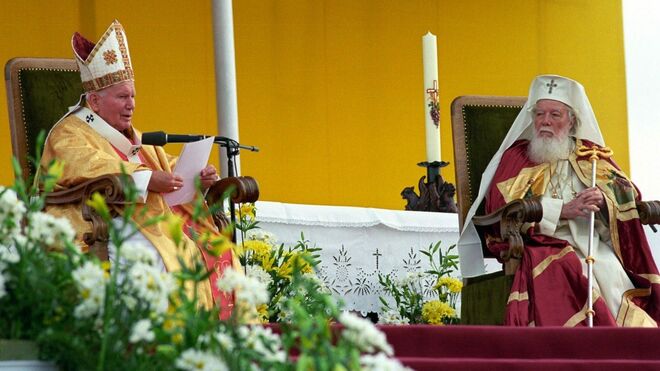 juan Pablo II en Rumanía y el Patriarca de la Iglesia Ortodoxa Rumana, Teoctist