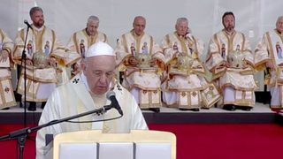 Francisco beatificó a los siete obispos greco-católicos en Blaj