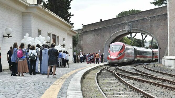 "Tren de los niños" 400 niños viajarán hasta el Vaticano para dar un mensaje al Papa