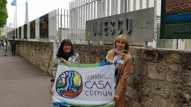 Martha Arriola y Sonia Herrera