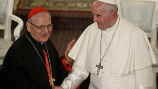 El patriarca caldeo, Louis Raphael Sako, con el Papa Francisco