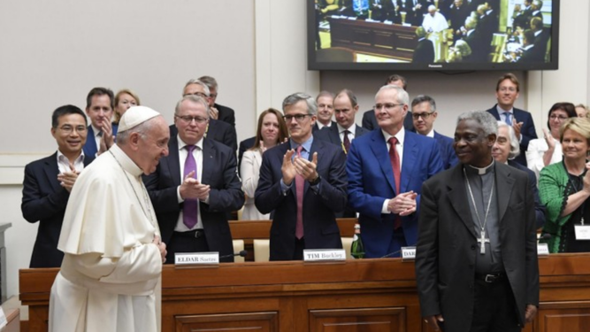El Papa y los directivos de las petroleras