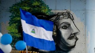 Las autoridades nicaragüenses consideran subversivas los colores azul y blanco de la bandera de Nicaragua, porque es el símbolo que utiliza la oposición para manifestarse contra el presidente Daniel Ortega