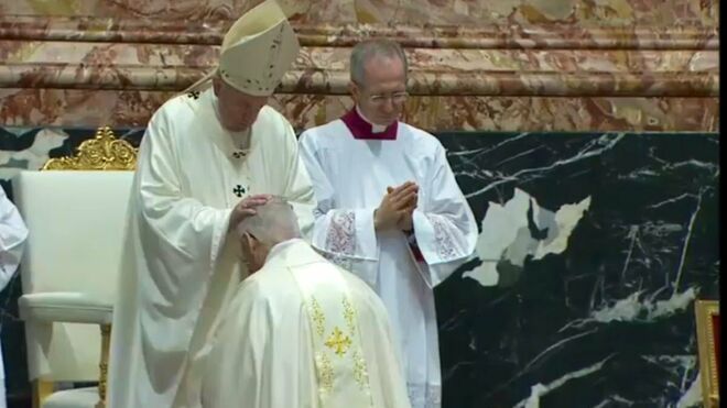 El Papa ordena auxiliar de Santiago a Alberto Lorenzelli