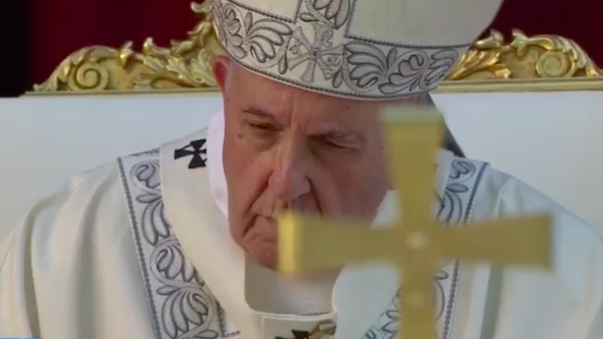 Francisco, durante la Eucaristía