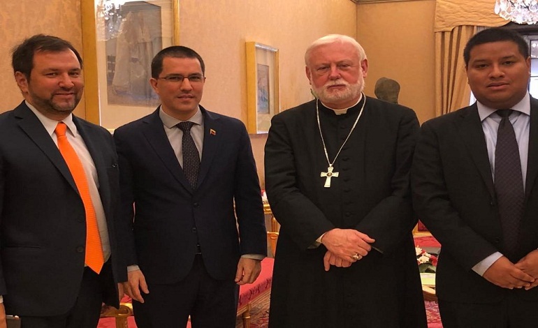 Representantes del Vaticano y Venezuela