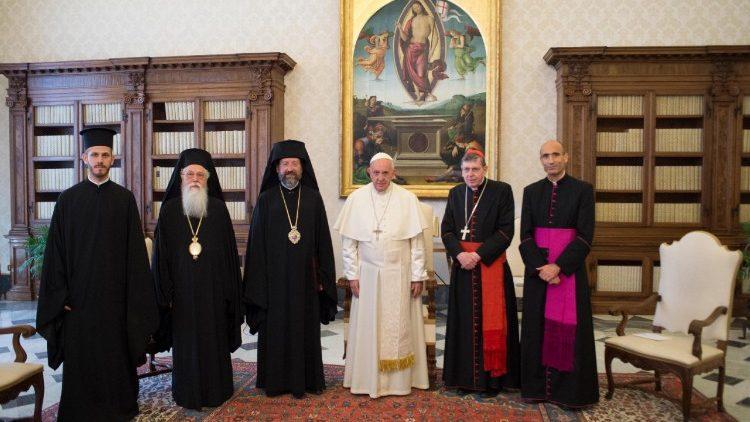 Francisco y los representantes del patriarca de Constantinopla