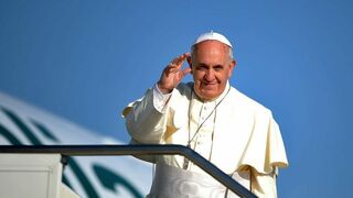 Francisco vuelve a África