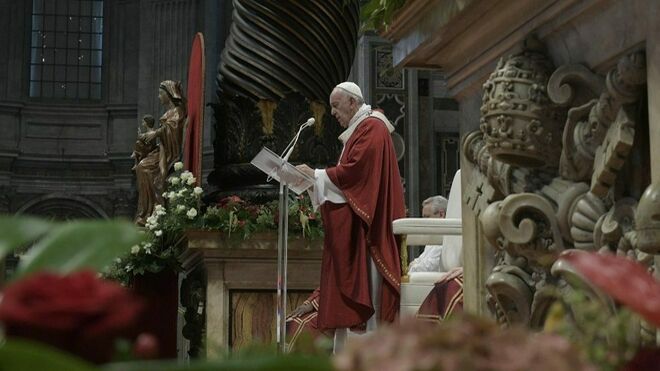 Francisco, hoy, en la Misa de San Pedro y San Pablo con la bendición de palios