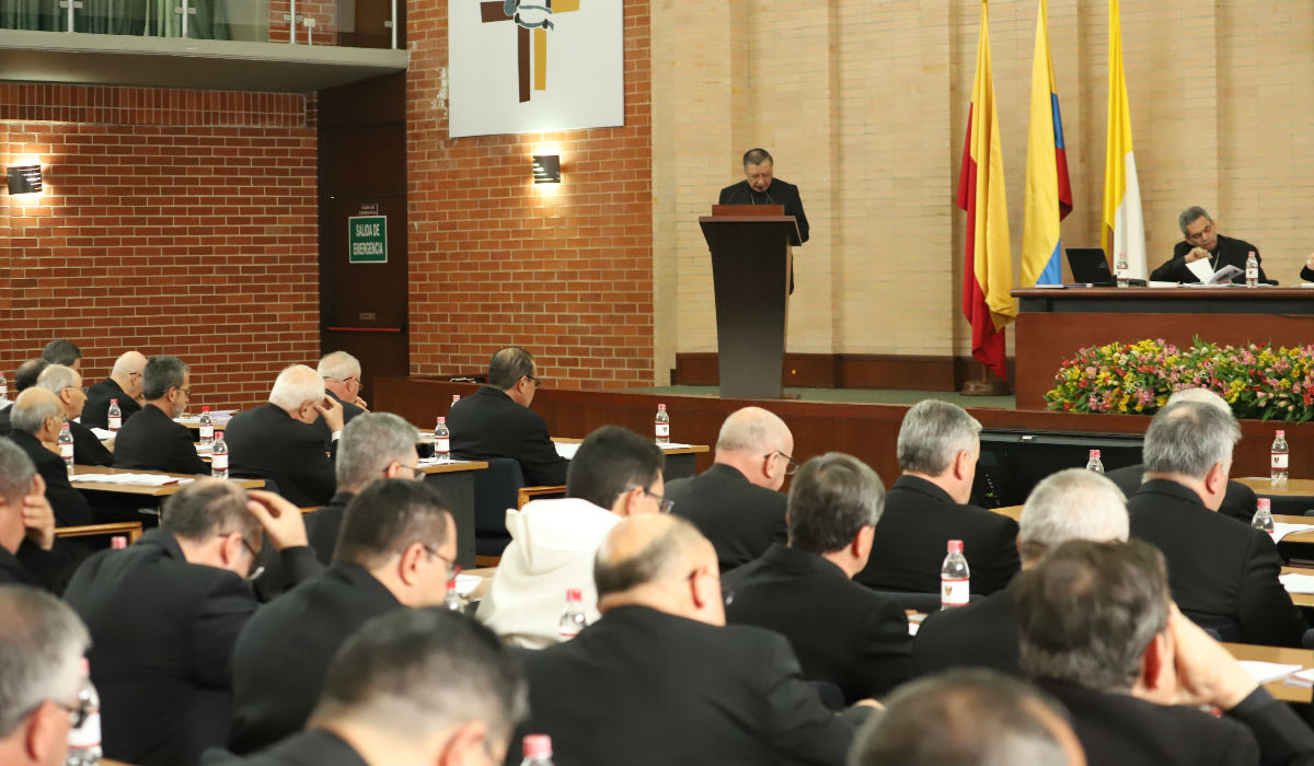 Monseñor Óscar Urbina en la asamblea de obispos colombianos