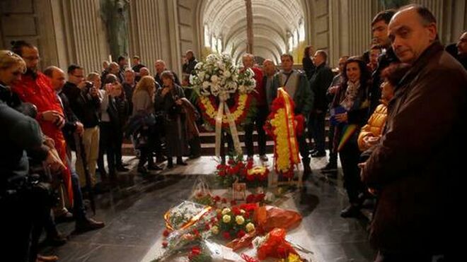 La tumba de Franco, en su ubicación actual en la basílica del Valle de los Caídos