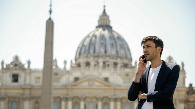 El embajador del Vaticano en Francia, acusado de abusos sexuales