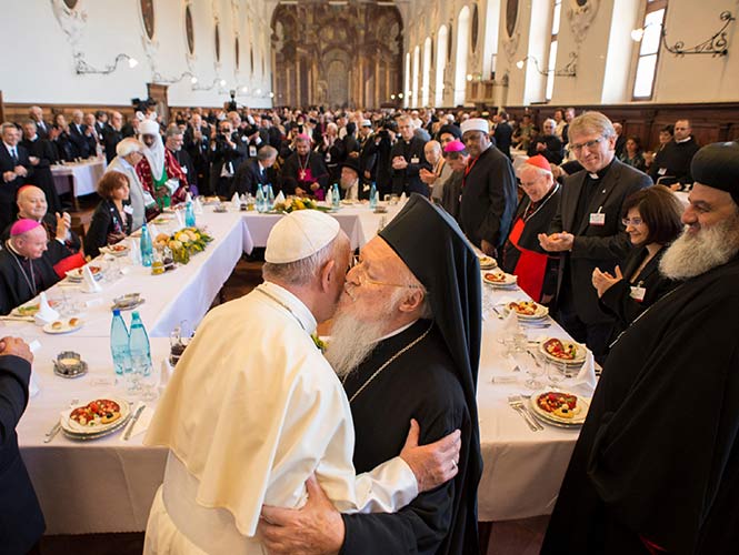 El papa y otros líderes religiosos