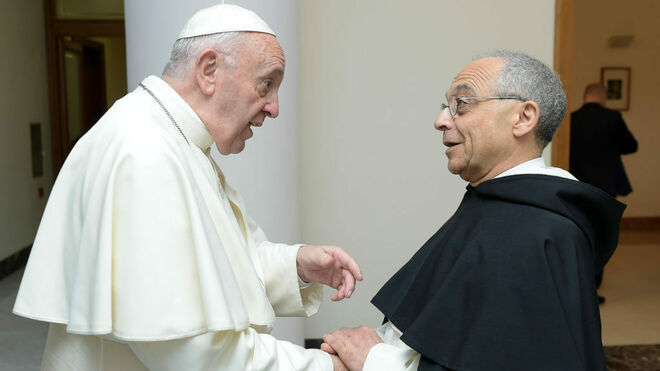 Fr. Bruno saluda al Papa Francisco