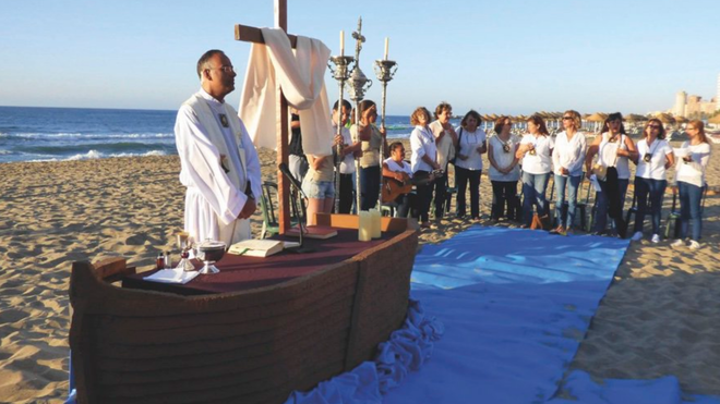 Virgen del Carmen eres santa y venerable