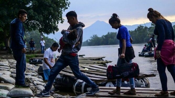 Migrantes en la frontera México-EEUU