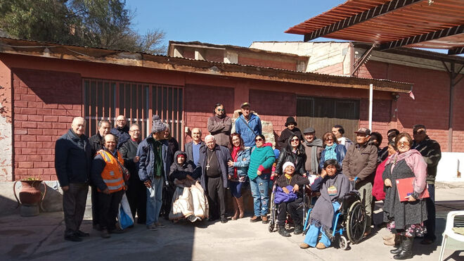 Cañizares visita en Chile a personas con discapacidad