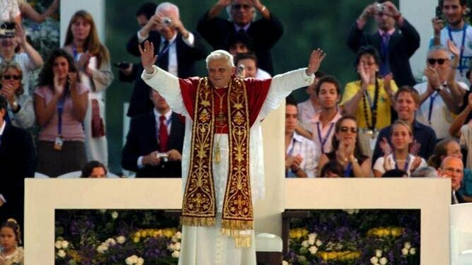 Benedicto en la Ciudad de las Artes y las Ciencias, en Valencia