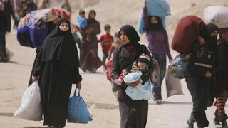 Siria, la población se desplaza en búsqueda de un lugar seguro para vivir