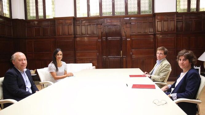 Firma del convenio entre Sant Egidio y el Ayuntamiento de Madrid