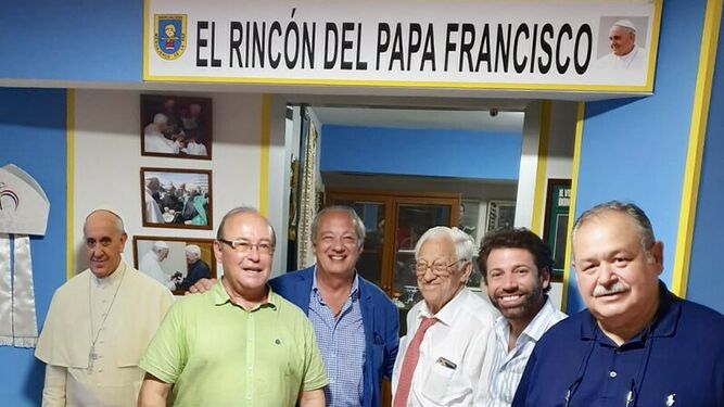 José María del Corral junto a José Manuel Vidal en Mensajeros de la Paz