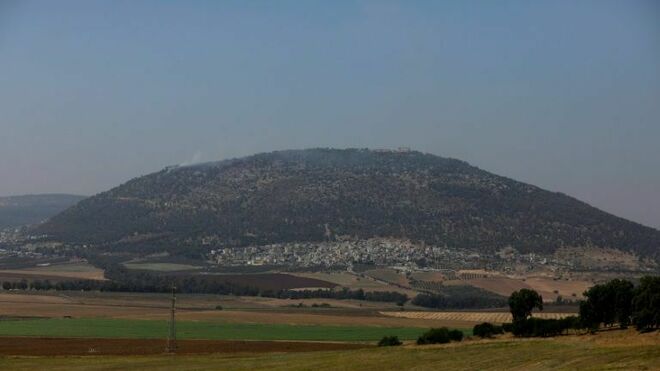 Monte Tabor humeando