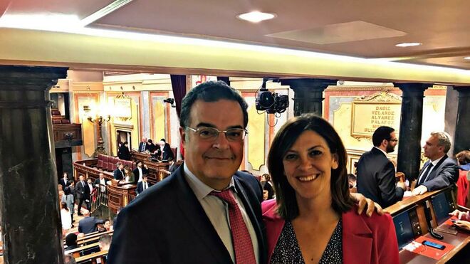 Cuatrecasas, en el Congreso, junto a Maria Marrodan, nÃºmero 1 del Psoe La Rioja