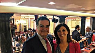 Cuatrecasas, en el Congreso, junto a Maria Marrodan, número 1 del Psoe La Rioja