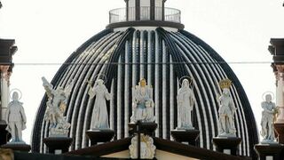 Franco, primero a la izquierda, canonizado en la iglesia del Palmar de Troya