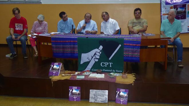 Mesa de abertura del Foro sobre Violencia en el Campo