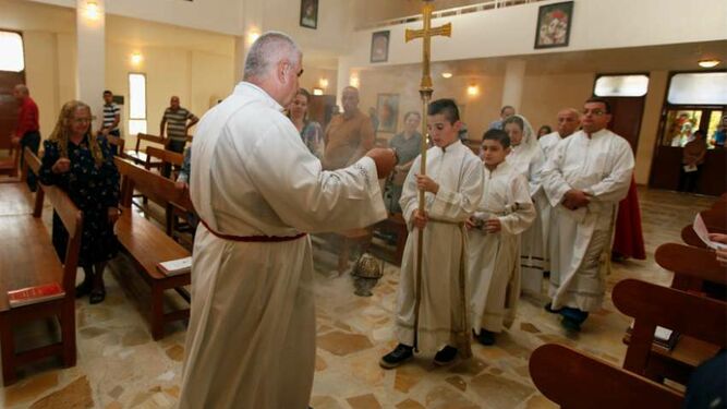 Misa en una iglesia caldea en Iraq
