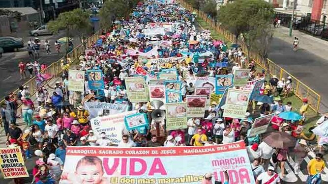 ONG millonarias financian medios para atacar movimiento provida y profamilia