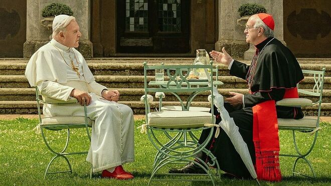 Anthony Hopkins y Jonathan Pryce, en la película de Netflix