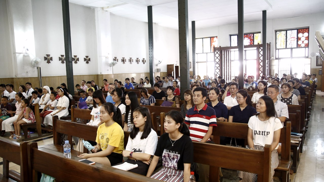 Parroquia china en Valencia