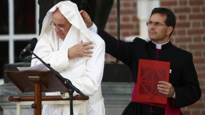 El Papa y Mark Miles
