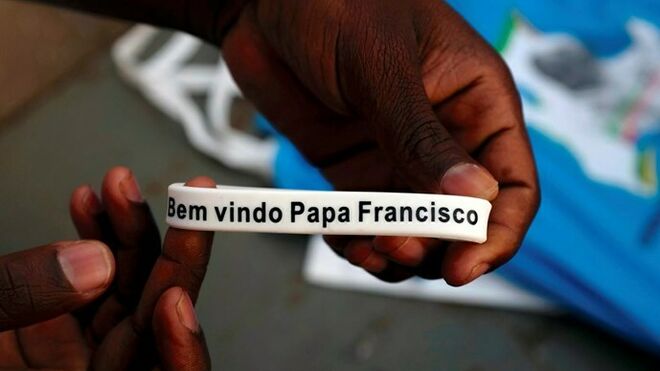 Bienvenida al Papa a Mozambique