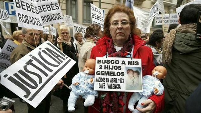 Asociaciones y afectados por las desapariciones de bebés en España