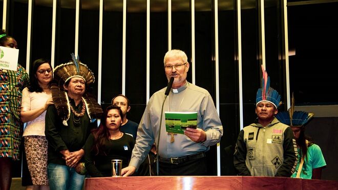 Mons. Evaristo Spengler en el Congreso brasileño - Fotos CNBB
