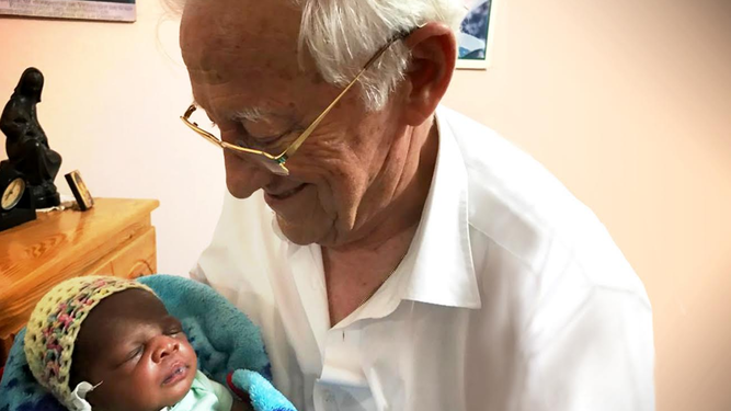 El Padre Ángel, presidente de Mensajeros de la Paz