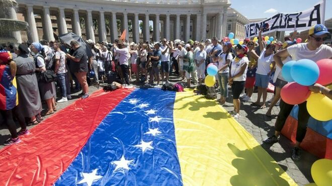 Jóvenes venezolanos, en Roma