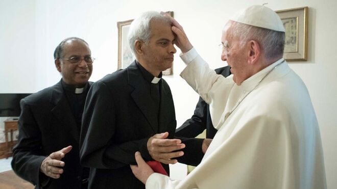 El Padre Tom con el Papa Francisco