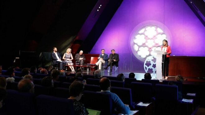Una tarde de "bioética y PMA" en el Collège des Bernardins de París. La Iglesia francesa muestra su posición