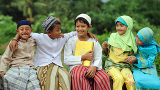 Niños musulmanes de Indonesia