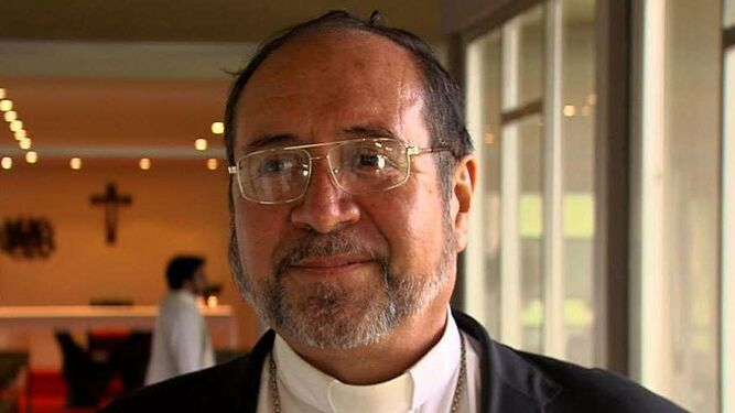Mons. Colín. Apoyo.