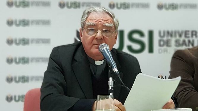 Monseñor Óscar Ojea