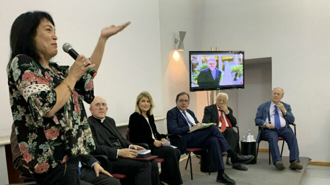Rocío V. interviene en el homenaje al padre Garralda
