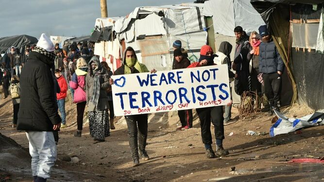 Refugiados insisten que no son terroristas